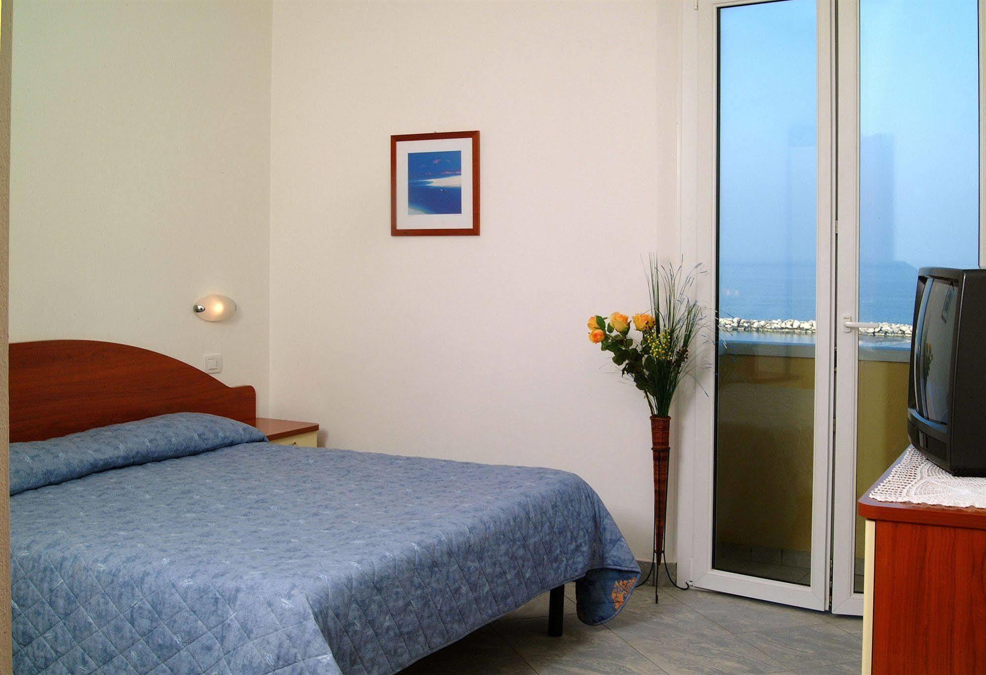 Residence Algarve Rimini Extérieur photo